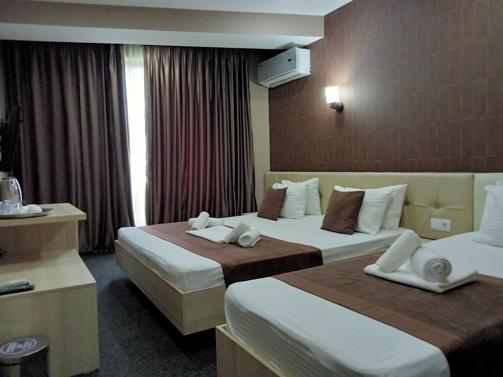 Hotel Voyager Τυφλίδα Εξωτερικό φωτογραφία