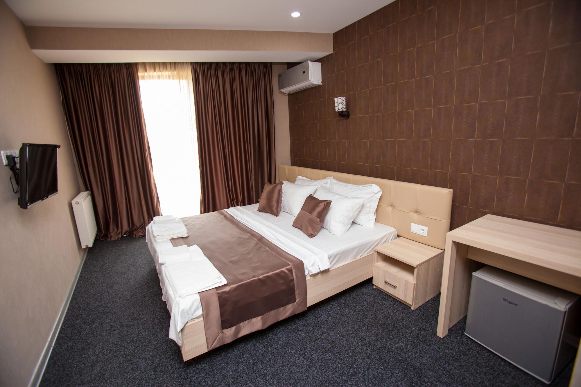 Hotel Voyager Τυφλίδα Εξωτερικό φωτογραφία