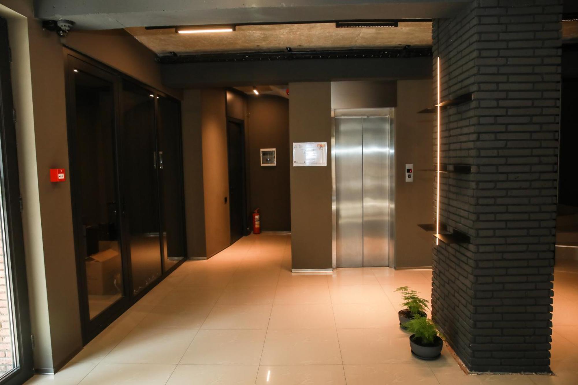 Hotel Voyager Τυφλίδα Εξωτερικό φωτογραφία