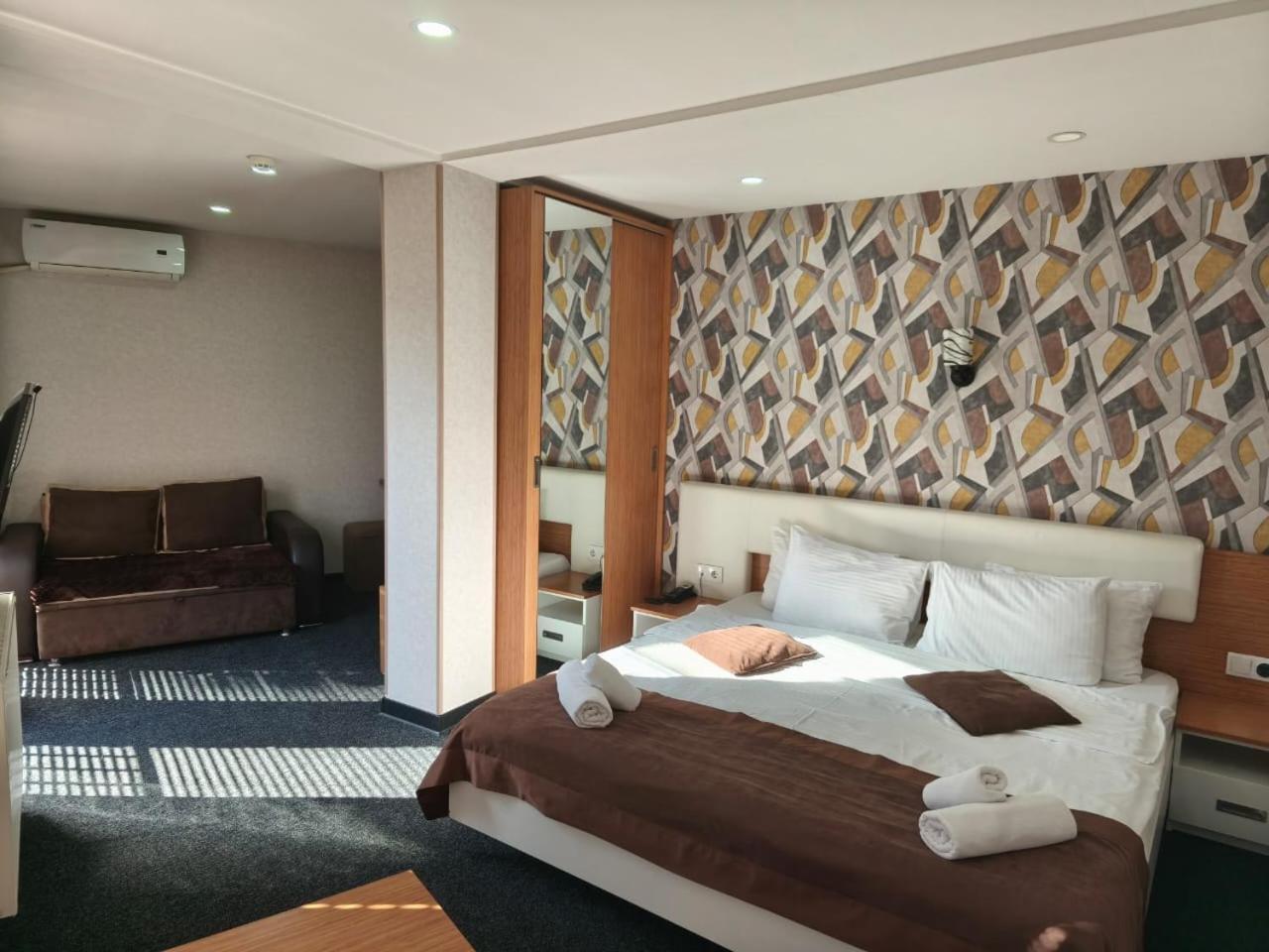 Hotel Voyager Τυφλίδα Εξωτερικό φωτογραφία