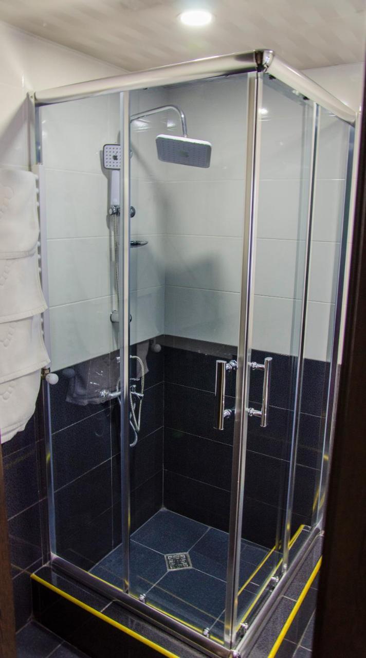 Hotel Voyager Τυφλίδα Δωμάτιο φωτογραφία